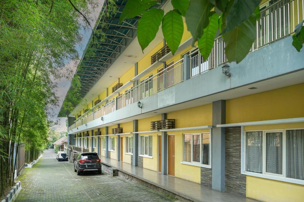 Front One Resort Indraloka Temanggung Dış mekan fotoğraf